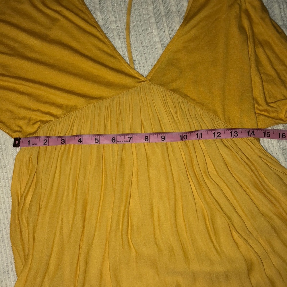 •Yellow Flowy Top• - Picture 5 of 5